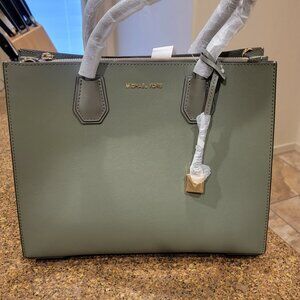 New Michael Kors satchel bag